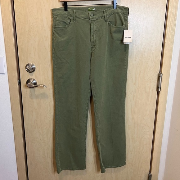 MOTHER The Kick It Straight Leg Jeans (Olivine)